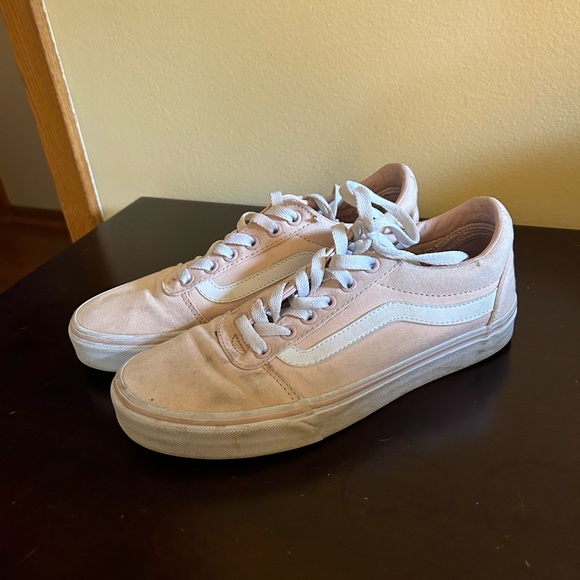 Vans - Picture 2 of 4